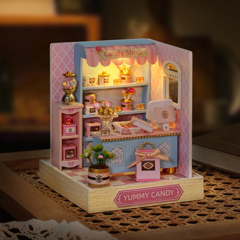 Mini Dollhouse Kit Sakura Stre - Home Decor Store avis et prix