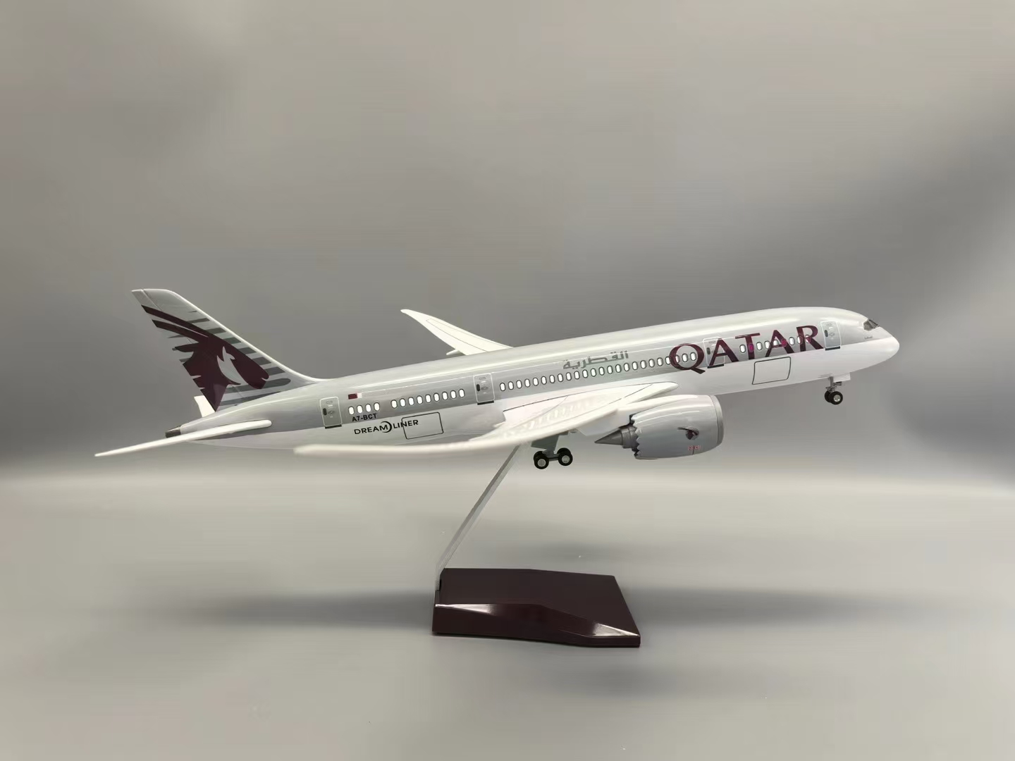 47cm 1/130 Scale Qatar B787 Re - Home Decor Qatar avis et prix
