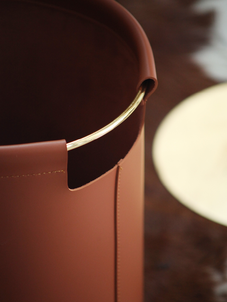 Brown Leather Storage Bucket f - Home Decor Hampers avis et prix