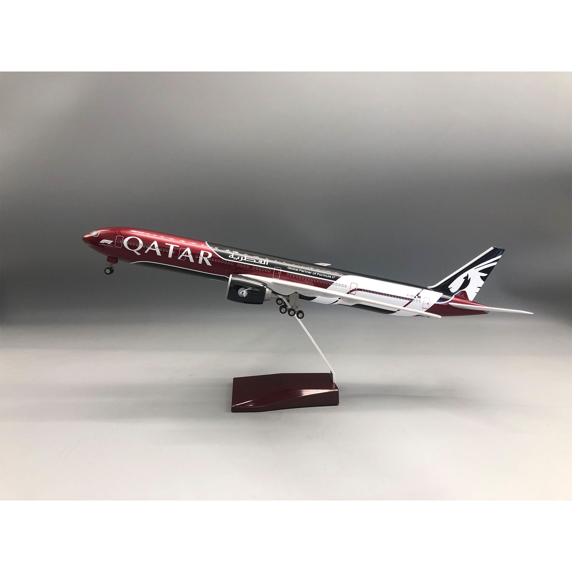For B777-300 Qatar Model Airpl - Home Decor Qatar avis et prix